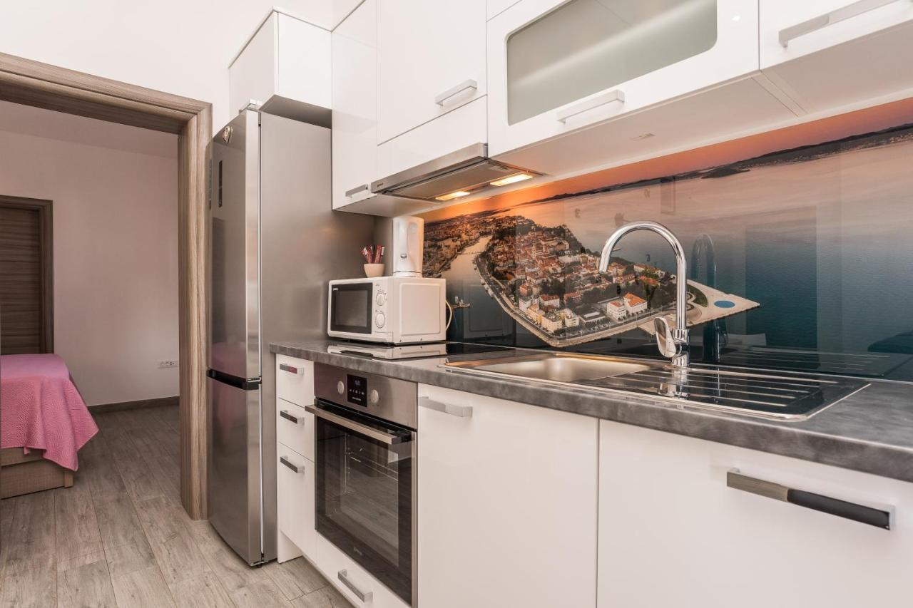 Apartments Maza ザダル エクステリア 写真