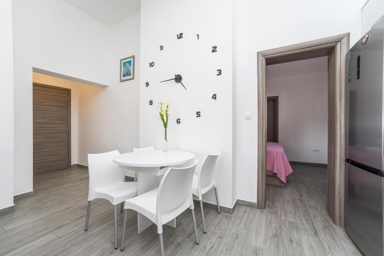 Apartments Maza ザダル エクステリア 写真