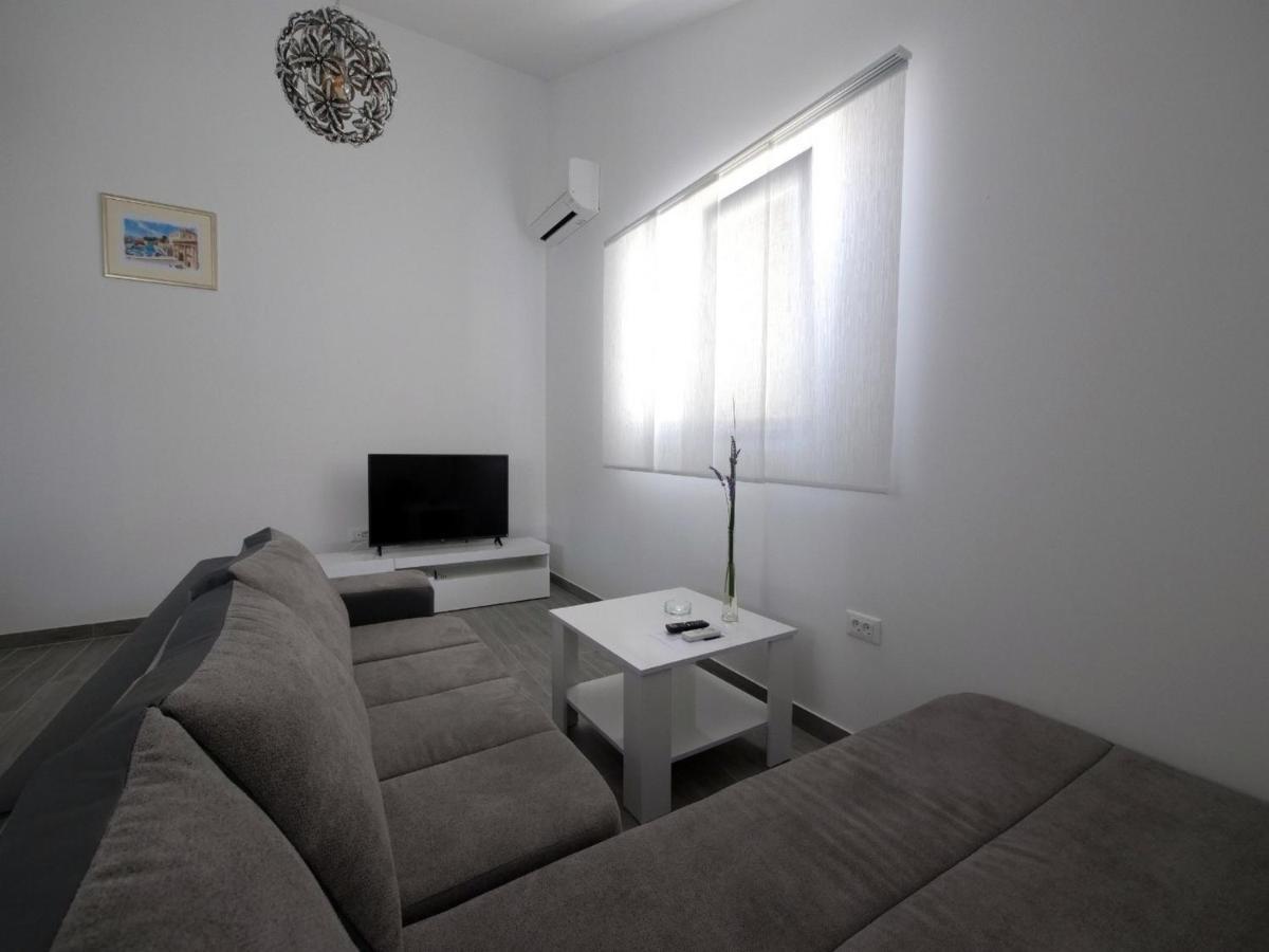 Apartments Maza ザダル エクステリア 写真